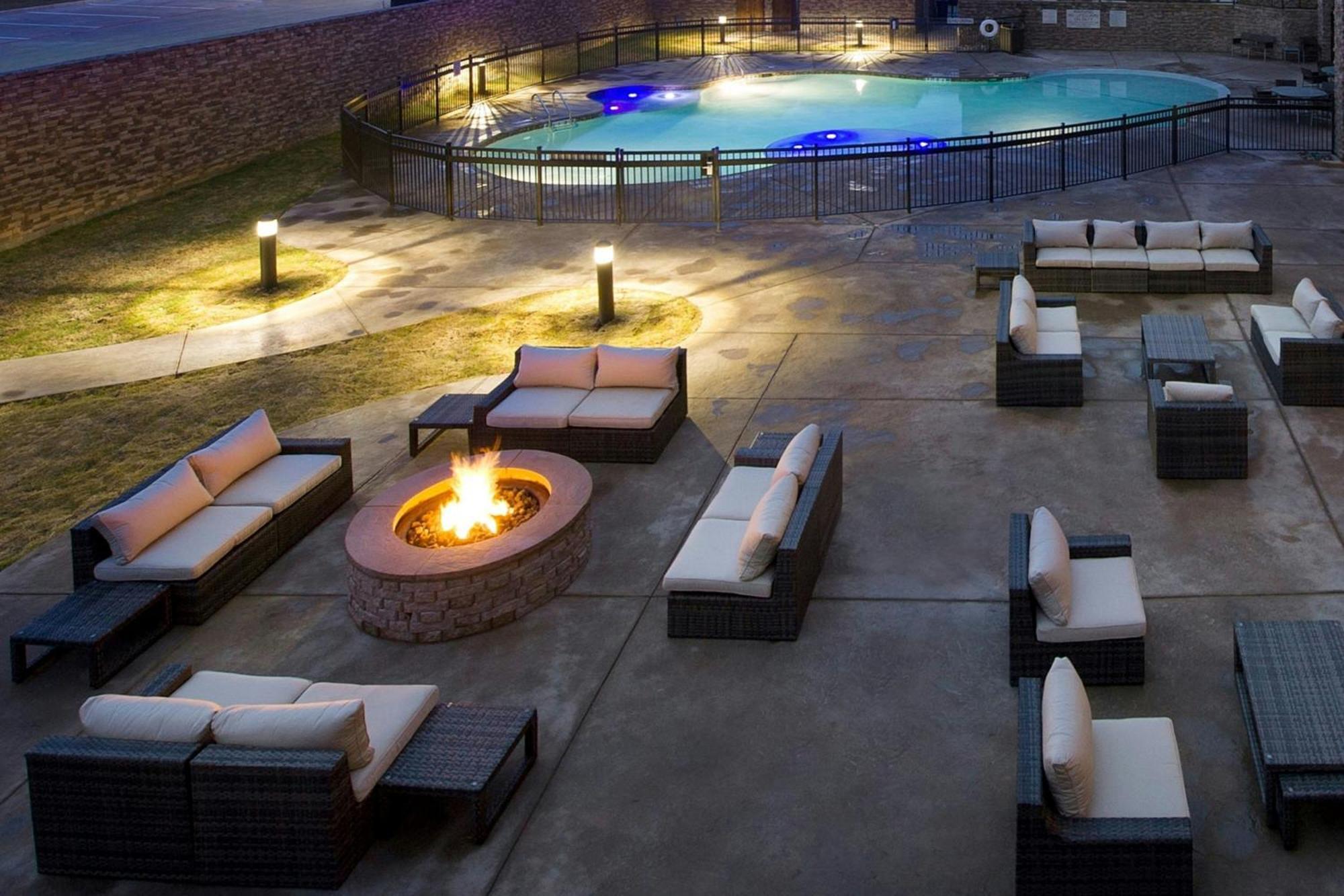 Courtyard By Marriott Dallas Dfw Airport North/Grapevine Exterior foto